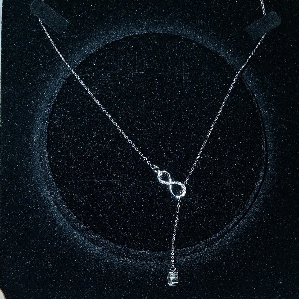 Elegant Silver Infinity Necklace